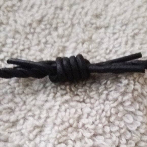 LAST ONE: Edgy Black Barbwire Leather Bracelet! Unisex - FITS 7-7.5" WRIST - Picture 6 of 8